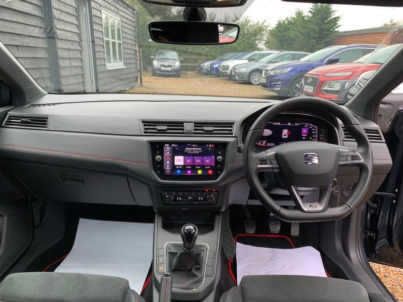 SEAT IBIZA
