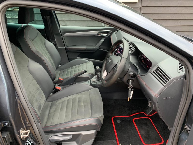SEAT IBIZA