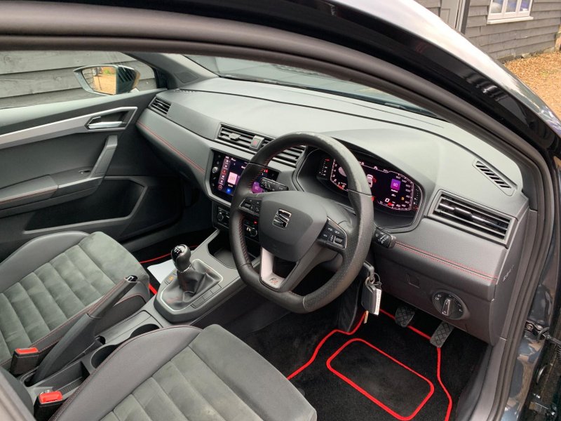 SEAT IBIZA