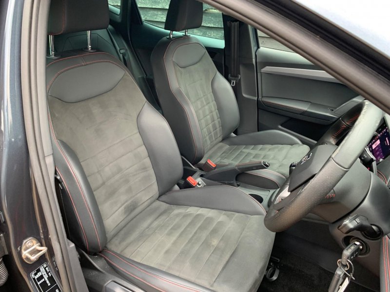 SEAT IBIZA