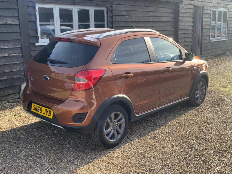 FORD KA+