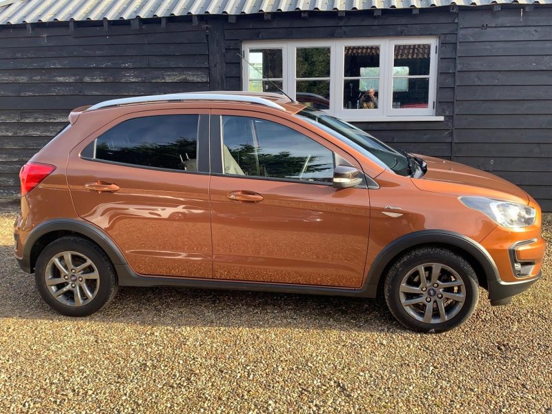 FORD KA+