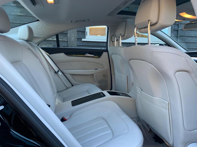 MERCEDES-BENZ CLS