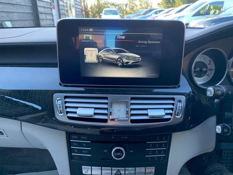 MERCEDES-BENZ CLS