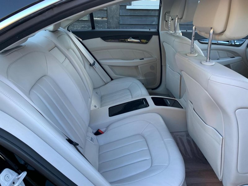 MERCEDES-BENZ CLS