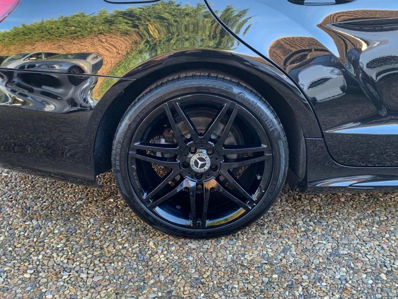MERCEDES-BENZ CLS