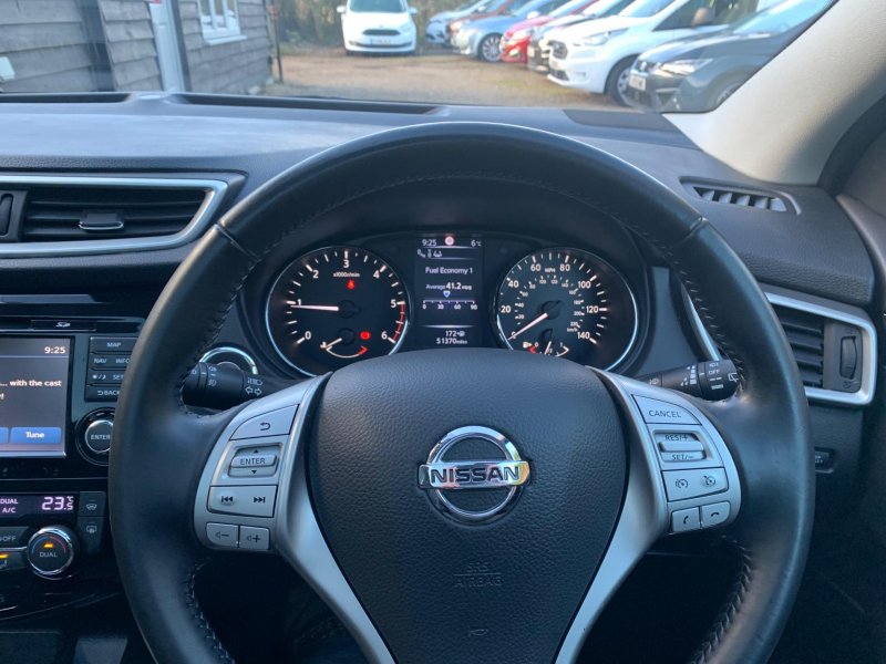 NISSAN QASHQAI