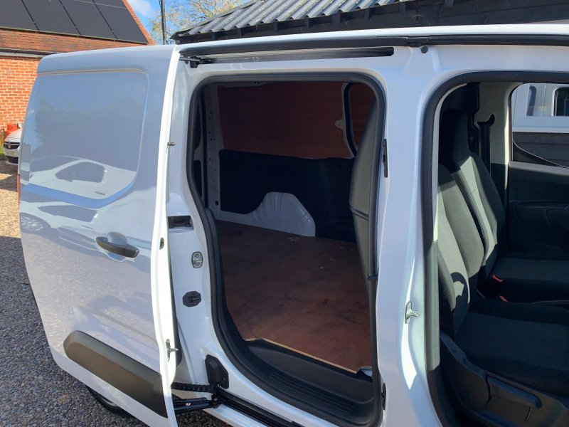 VAUXHALL COMBO