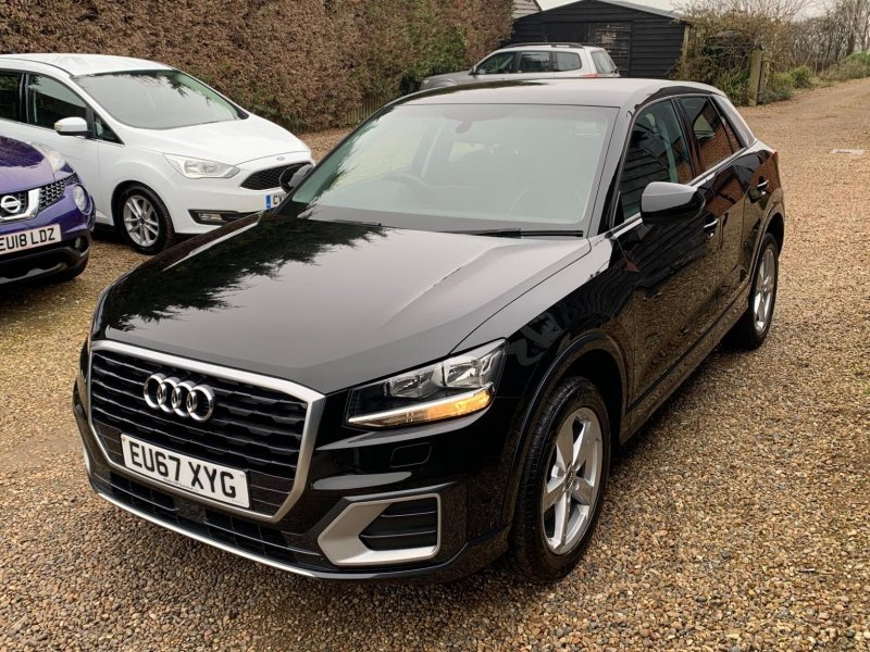AUDI Q2