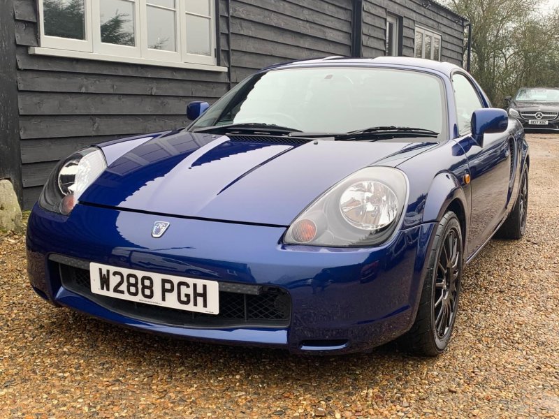 TOYOTA MR2