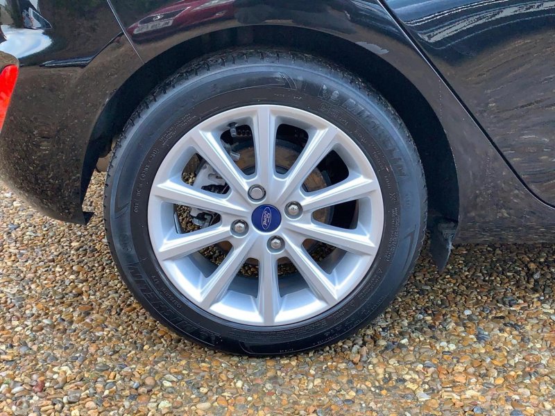 FORD FIESTA