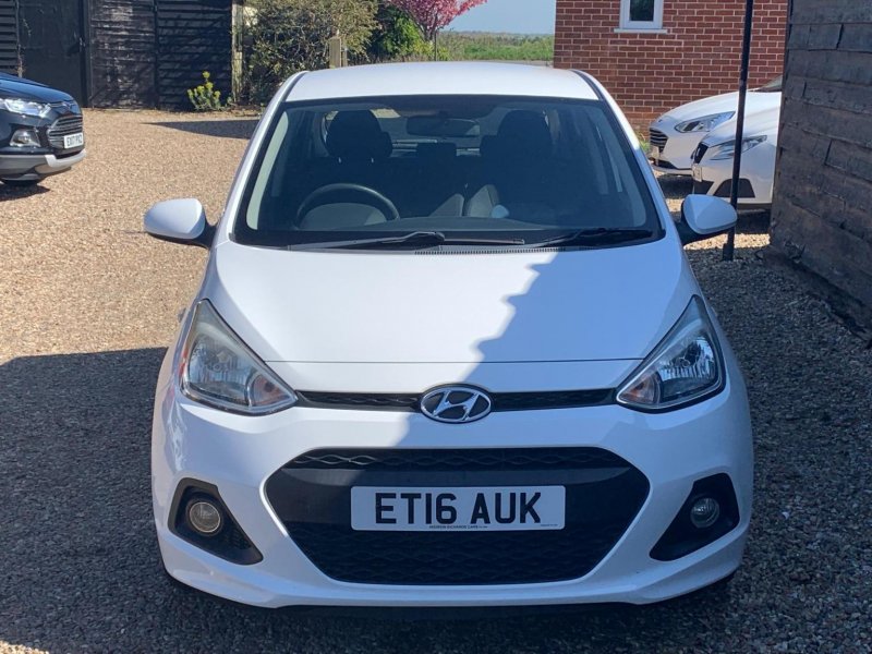 HYUNDAI I10