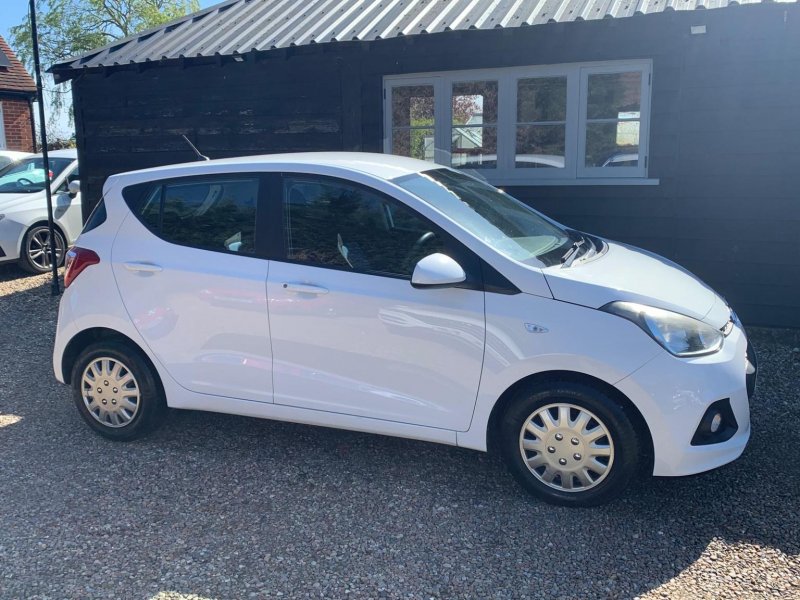 HYUNDAI I10