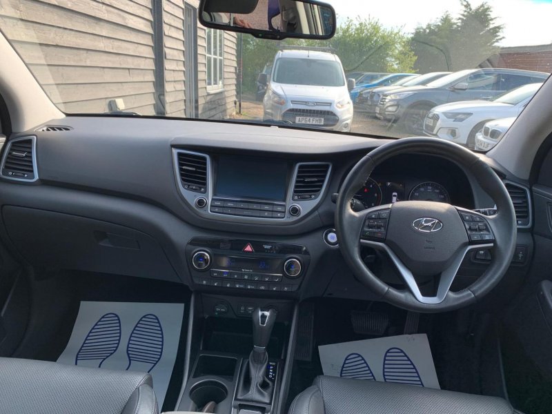 HYUNDAI TUCSON