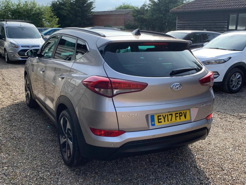 HYUNDAI TUCSON