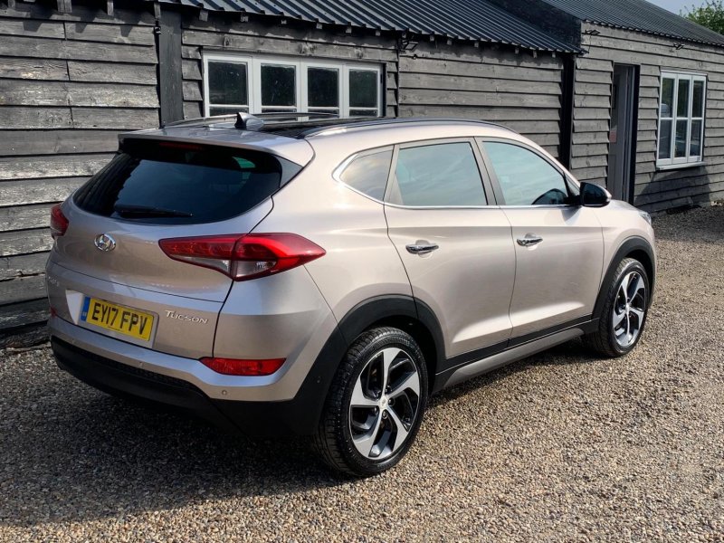 HYUNDAI TUCSON