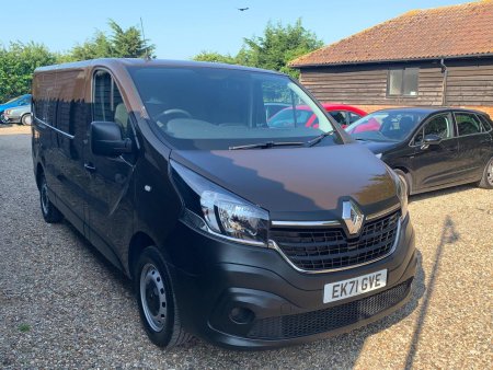 RENAULT TRAFIC 2.0 dCi ENERGY 30 Business+ LWB Standard Roof Euro 6 (s/s) 5dr