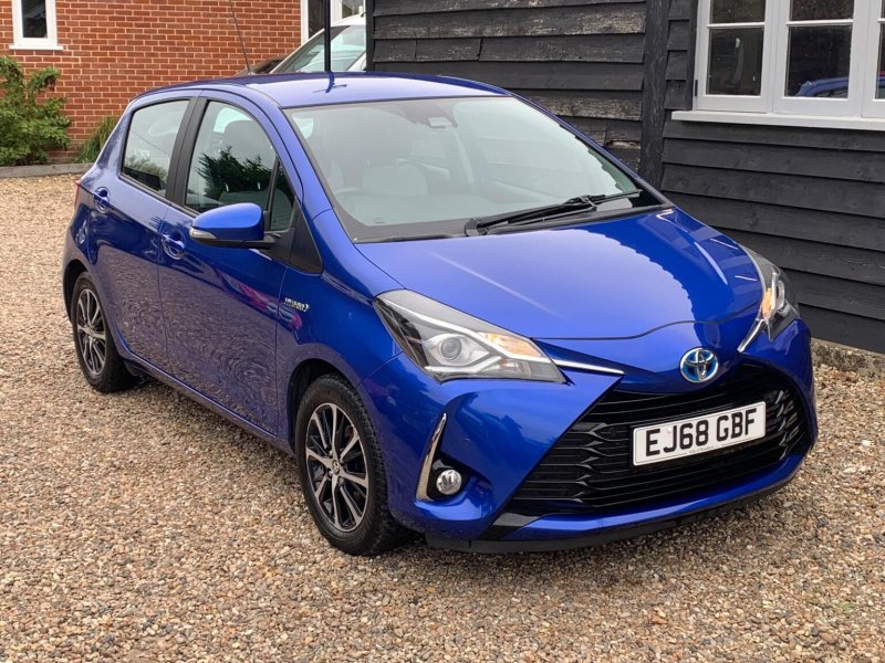 TOYOTA YARIS 1.5 VVT-h Icon Tech E-CVT Euro 6 (s/s) 5dr